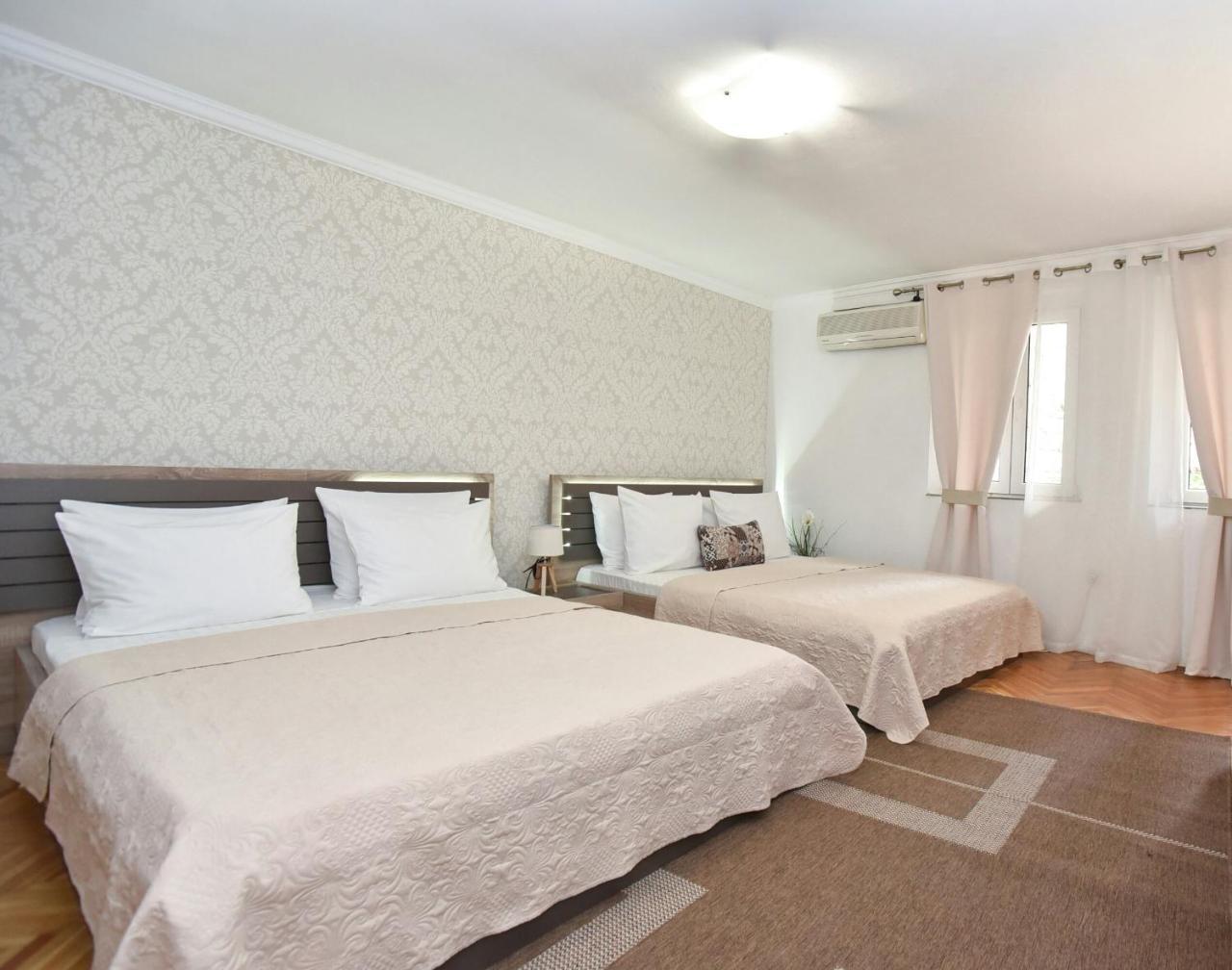 Palm Square 1 Old Town Apt Appartement Budva Buitenkant foto